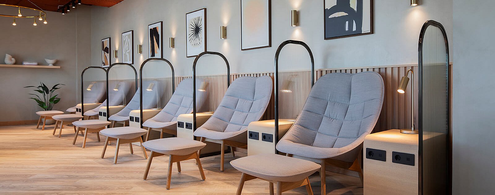 Aspire Lounge, sittplatser