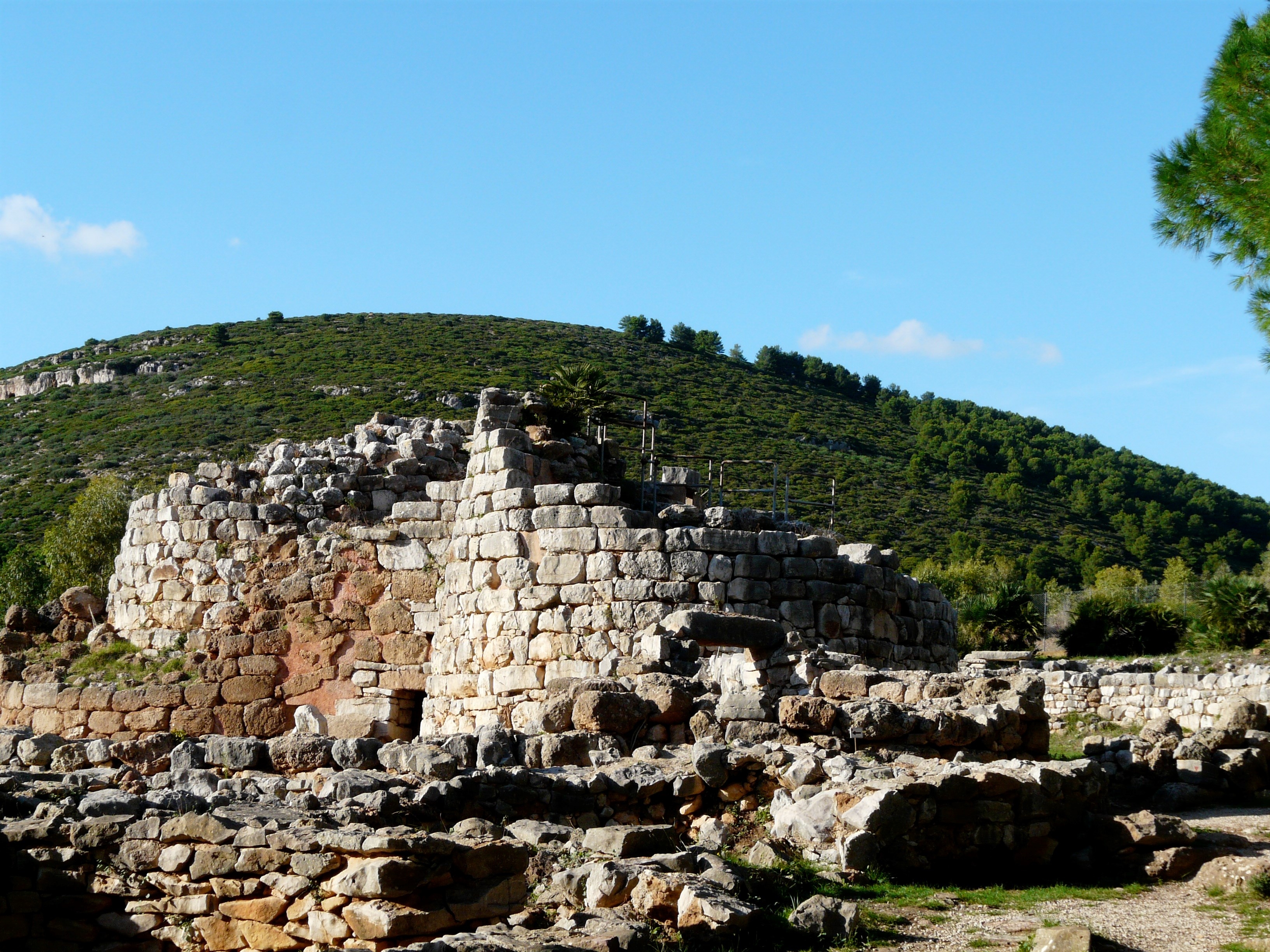 Nuraghe di Palmavera  Showing the central tower