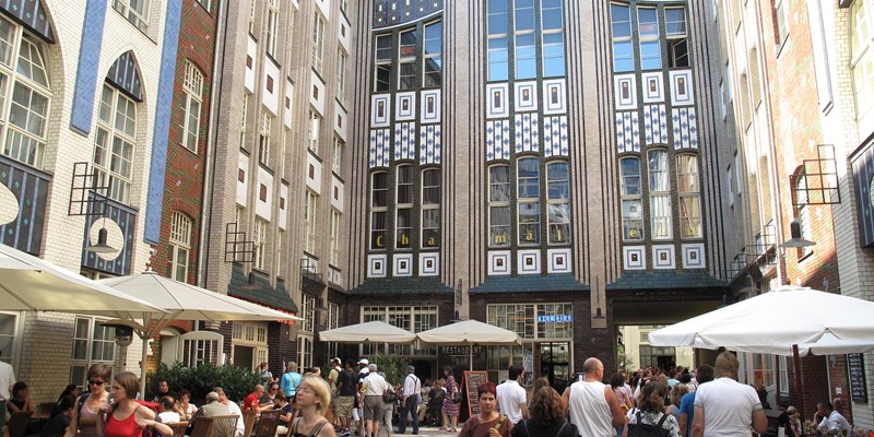 shopping crowd at Hackesche Höfe, Berlin, Germany