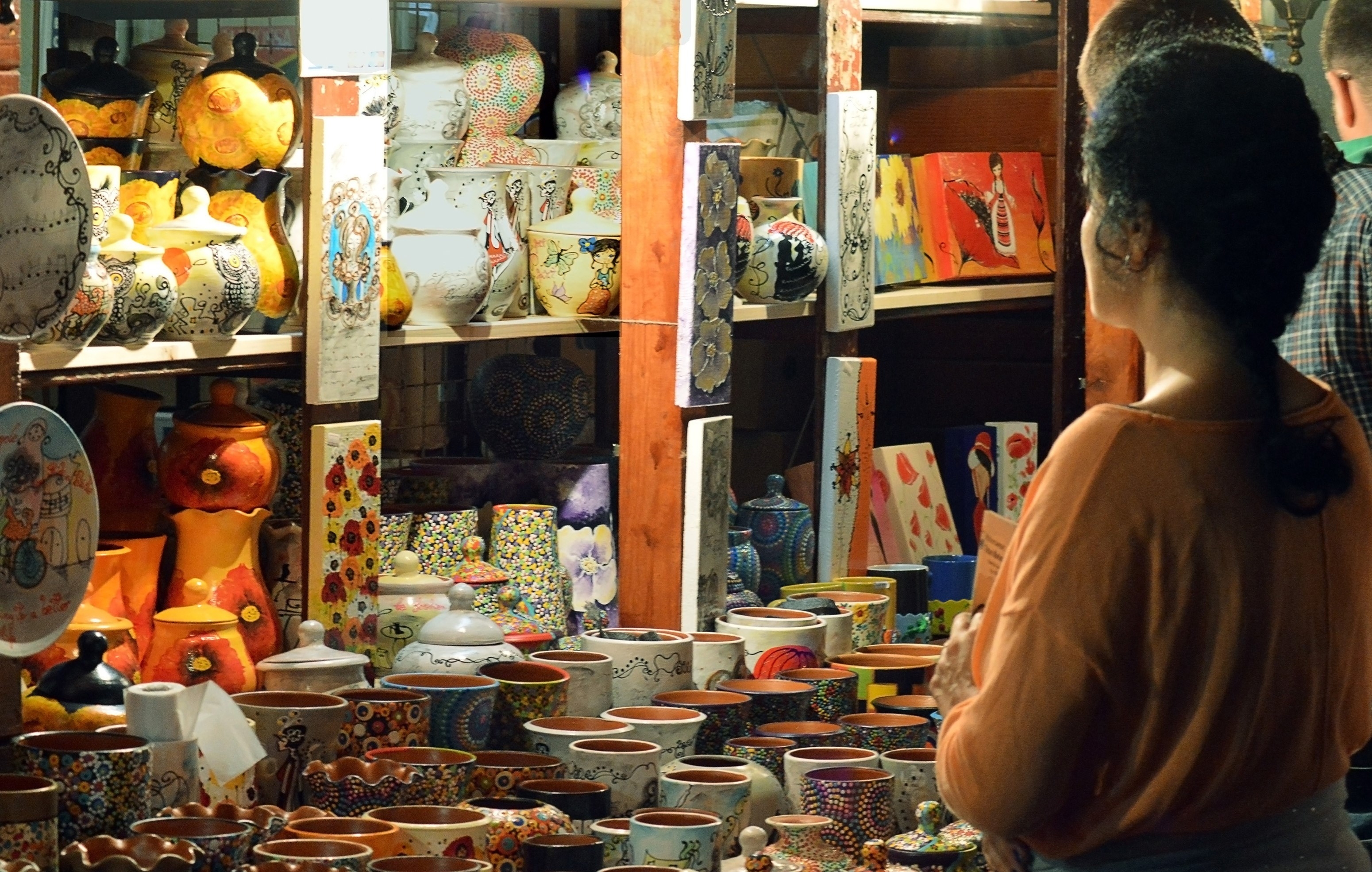 A young woman shopping art