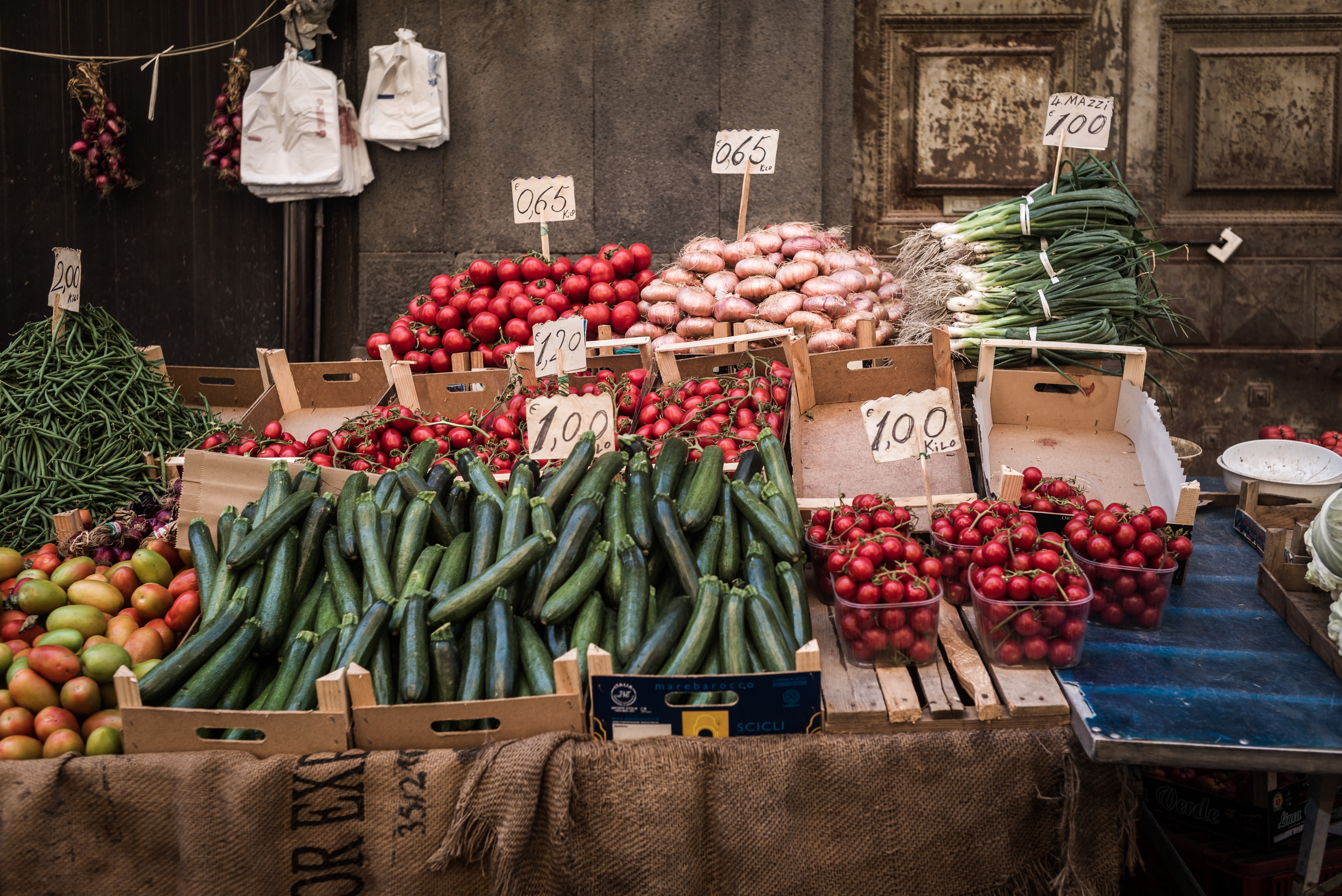 Market stand with vegetables