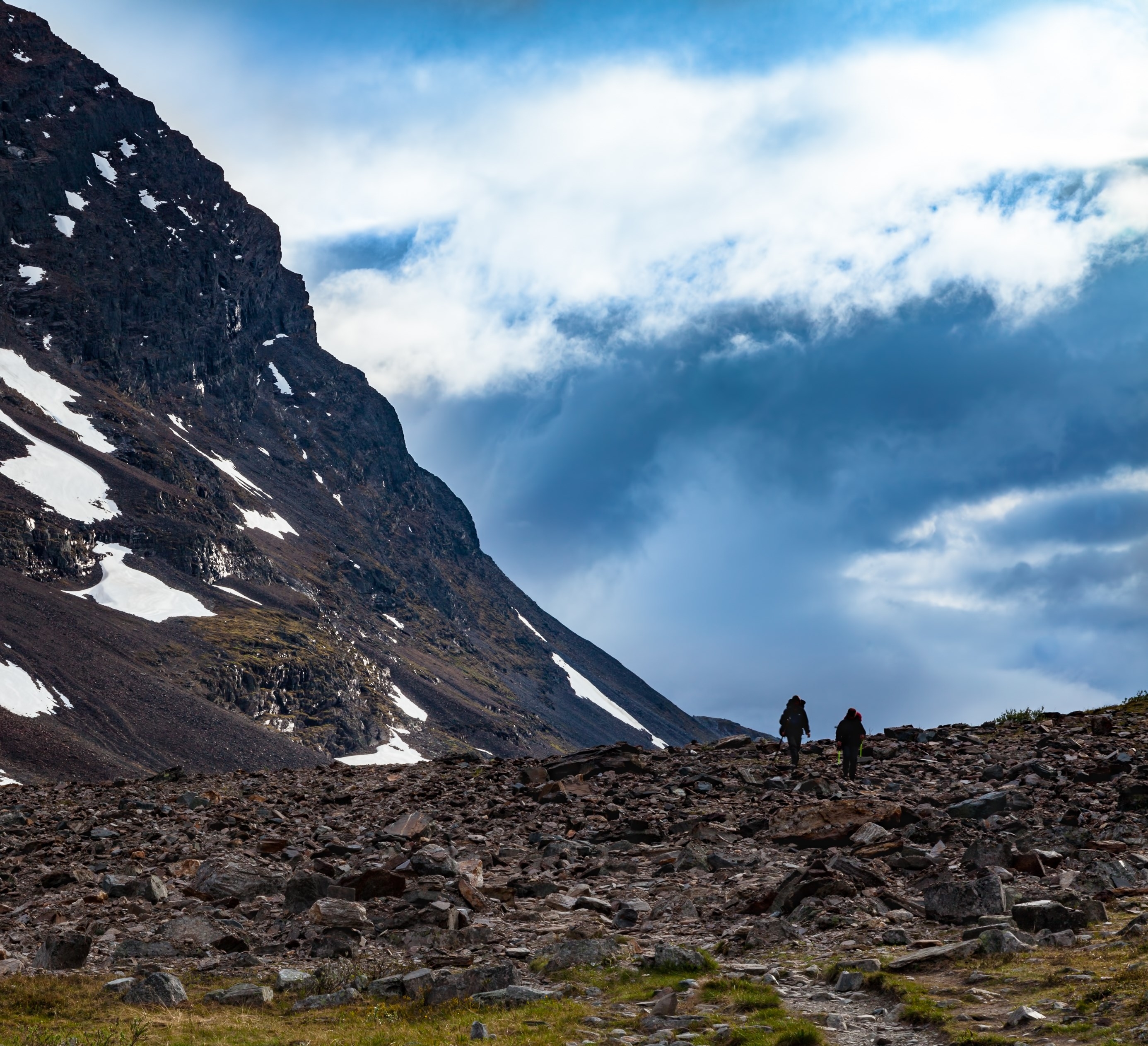 hikers on Kebnekaise mountain