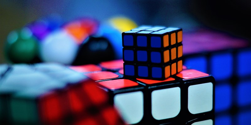 puzzle cubes in several sizes