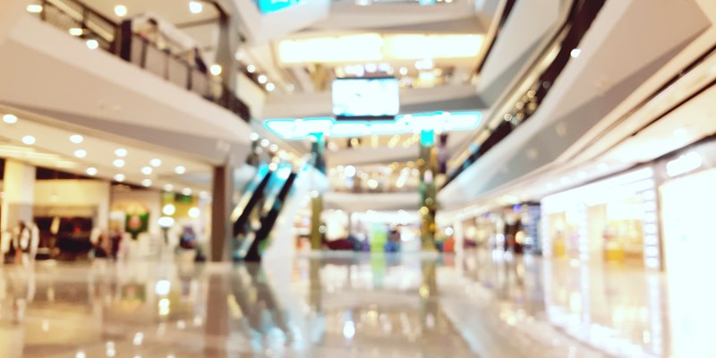 women shopping