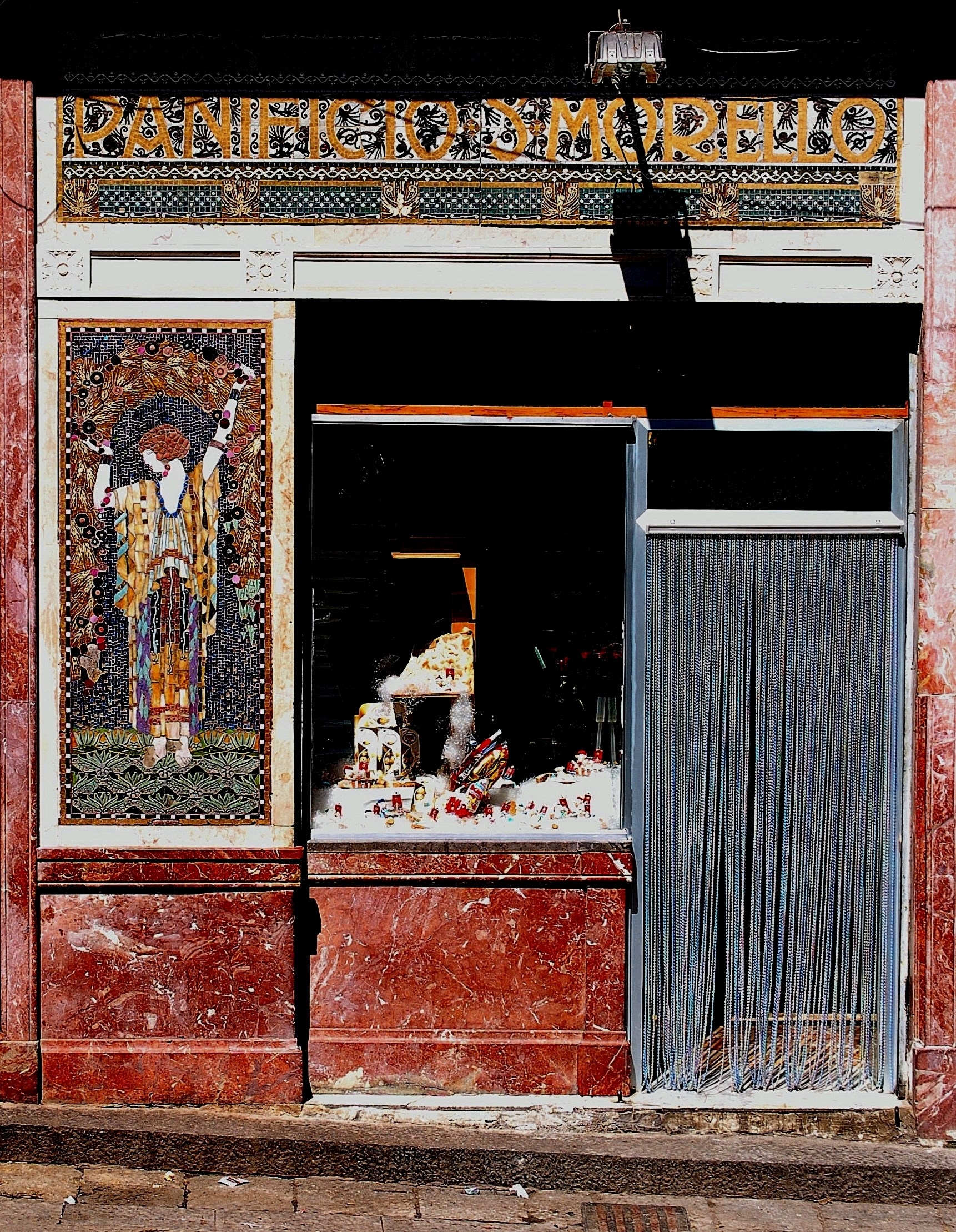 Mosaic in mercato del Capo, Palermo