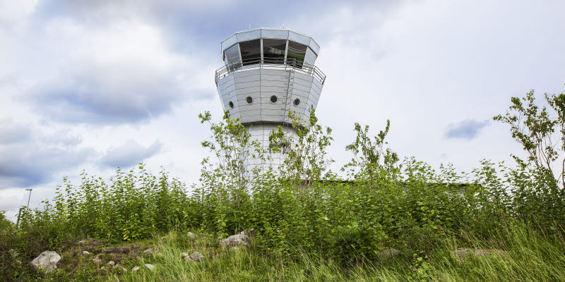 Bromma flygtornet på sommaren Bromma flygtornet på sommaren