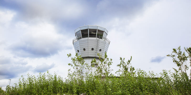 Bromma flygtornet på sommaren Bromma flygtornet på sommaren